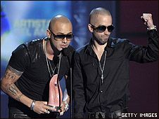 Wisin-y-Yandel-triunfadores-en-MTV-Latinosjpj Wisin-y-Yandel-triunfadores-en-MTV-Latinosjpj