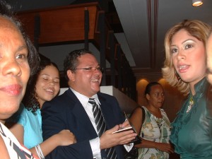 El-periodista-Tony-Rodríguez-presenta-nuevo-libro.jpg