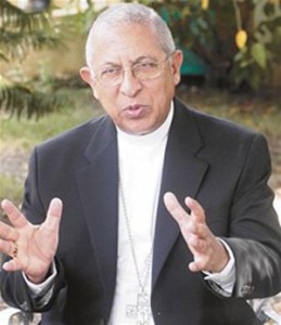 monsenor-de-la-rosa-sale-bien-de-cirugia.jpg