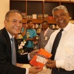 fotos-firma-libro-figueroa-agosto-el-poder-del-narco.jpg fotos-firma-libro-figueroa-agosto-el-poder-del-narco.jpg