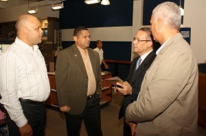 fotos-firma-libro-figueroa-agosto-el-poder-del-narco.jpg