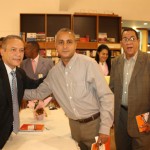 fotos-firma-libro-figueroa-agosto-el-poder-del-narco.jpg fotos-firma-libro-figueroa-agosto-el-poder-del-narco.jpg