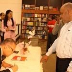 fotos-firma-libro-figueroa-agosto-el-poder-del-narco.jpg fotos-firma-libro-figueroa-agosto-el-poder-del-narco.jpg