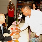 fotos-firma-libro-figueroa-agosto-el-poder-del-narco.jpg fotos-firma-libro-figueroa-agosto-el-poder-del-narco.jpg