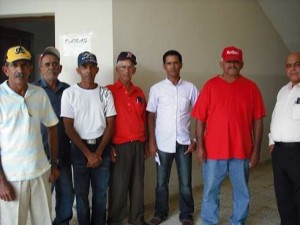 denuncian-ex-coronel-se-aduena-de-playas-y-caminos-en-montecristi.jpg
