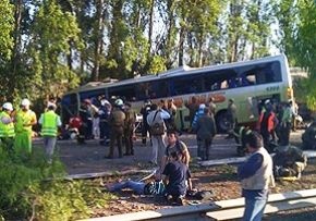 al-menos-17-muertos-provoca-colision-de-bus-contra-un-camion-en-chile.jpg al-menos-17-muertos-provoca-colision-de-bus-contra-un-camion-en-chile.jpg