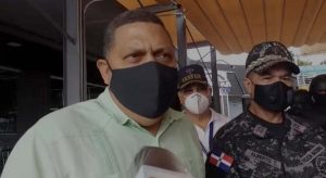 fiscl y policia cierran lovera bar 2