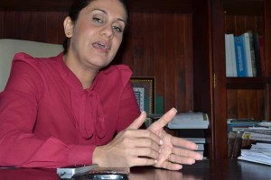 Fiscal Luisa Liranzo se recupera fractura hueso pie