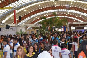 Más de 6 mil estudiantes asisten a Expo PUCMM 2017
