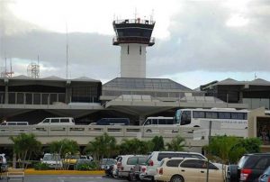 Huracán María obliga a aerolíneas cancelar algunos vuelos