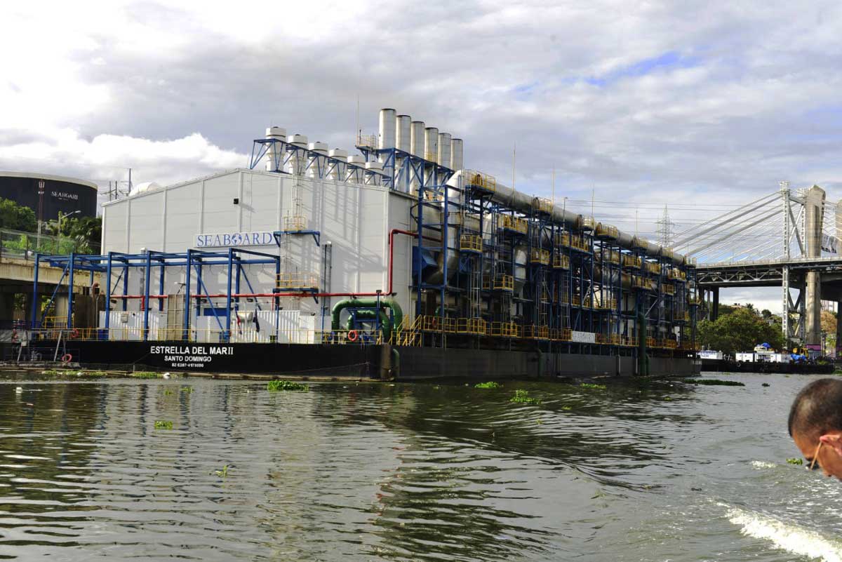 Medio Ambiente suspende renovación permiso a barcaza eléctrica en el Ozama