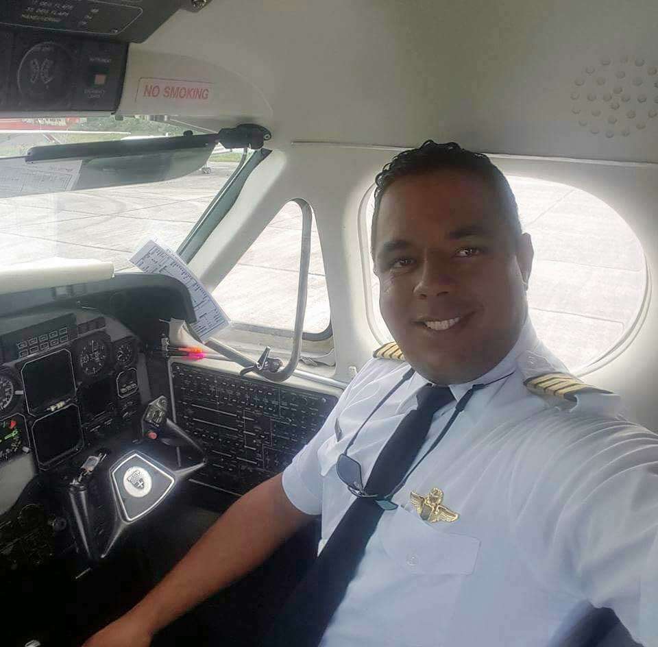 Muere piloto José Ernesto Rosario Alvarez al caer avioneta en Villa Tapia