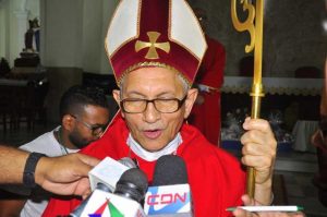 Obispo auxiliar de Santiago critica que a algunos le da lo mismo la Semana Santa
