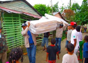 Jarabacoa: Gobierno asiste a familias afectadas por inundaciones 