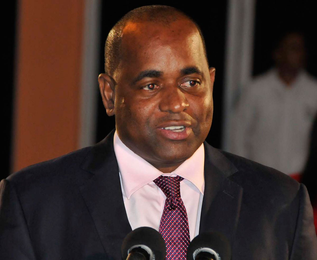 El primer ministro Roosevelt Skerrit habló de una devastación generalizada en Dominica