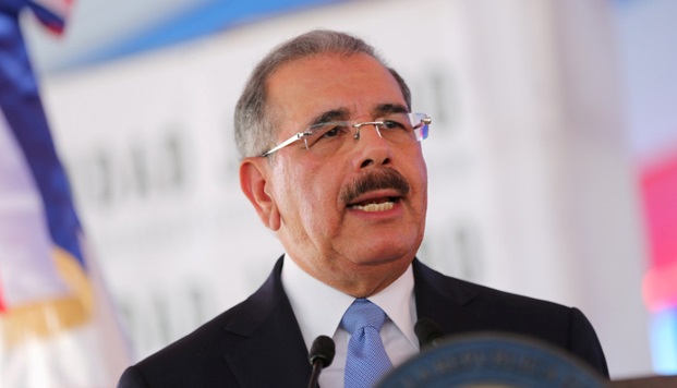 Presidente Medina viene hoy a Santiago