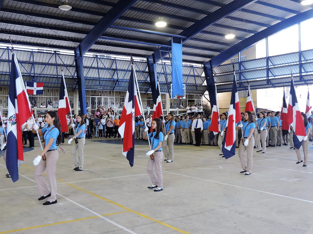 Colegio La Salle Santiago realiza acto en honor a la bandera