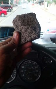 Cuatro detenidos por lanzar piedra a vehículos en Bonao