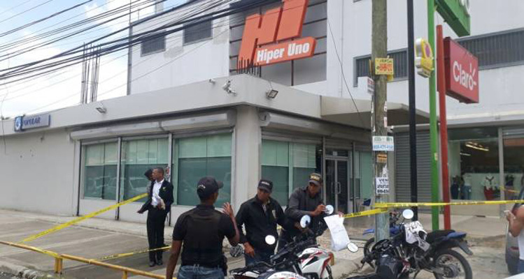 Banco Popular informa sobre asalto sin heridos en oficina Híper Uno Isabelita