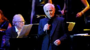 Muere Charles Aznavour