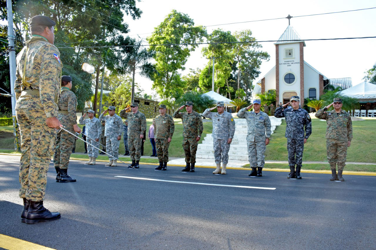 Ejército celebra 174 aniversario fundación