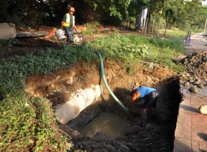 Avería deja sin servicio de agua varios sectores de Santiago