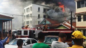 Fuego afecta vivienda paterna era de familia Balaguer Ricardo