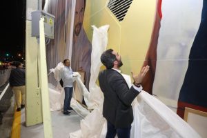 Alcalde Abel Martínez develiza gigantesco mural en homenaje a dominicanos que triunfan en el Cine
