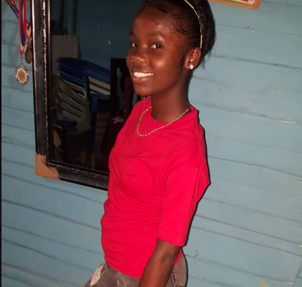 adolescente dominico haitiana