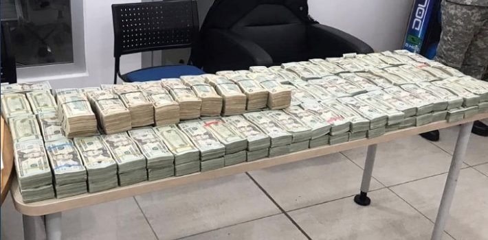 más de 2 millones de dólares