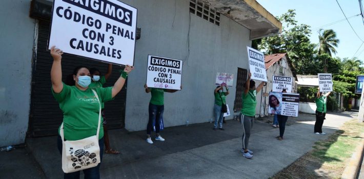 mujeres piden al presidente Abinader honrar su palabra