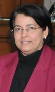 La magistrada Roxanna Reyes Acosta muestra mejoría