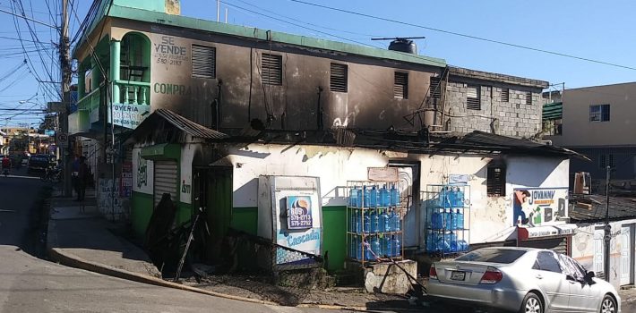 vivienda quemada