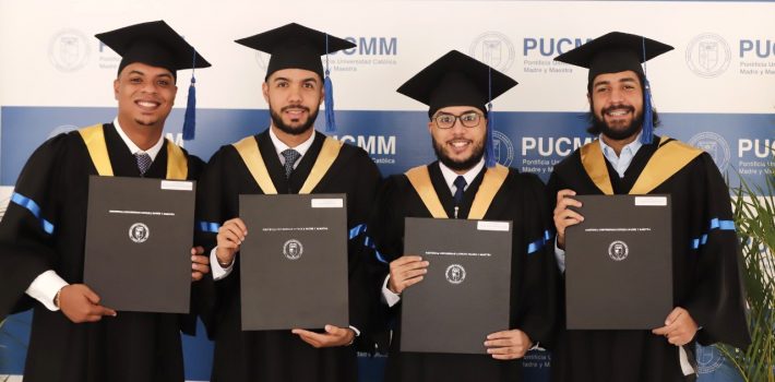 PUCMM entrega nuevos profesionales al país
