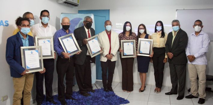 SNTP Santiago reconoce a seis periodistas