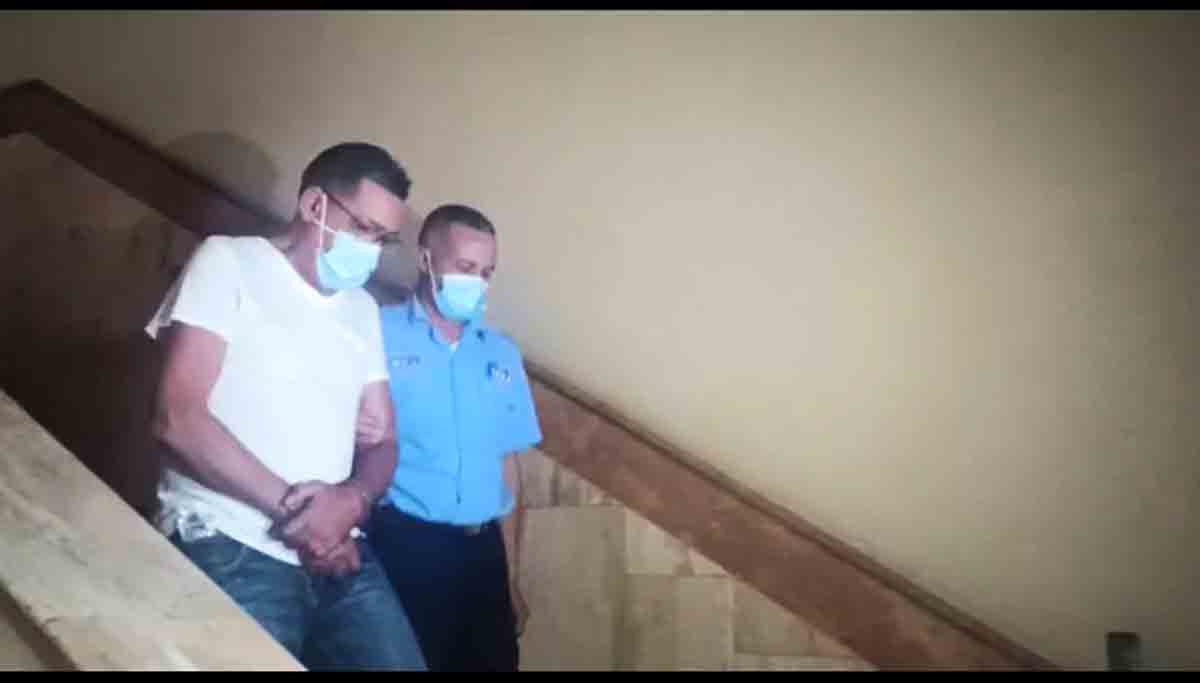 Solicitan medidas de coerción padrastro Erick Mosquea