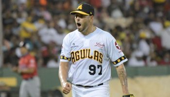 Águilas y Maya blanquearon a los Leones del Escogido 6-0