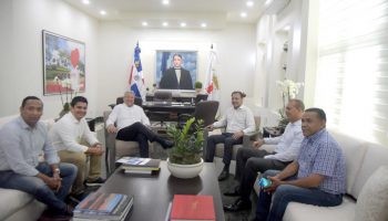 Macarrulla anuncia inicio construcción Monorriel de Santiago
