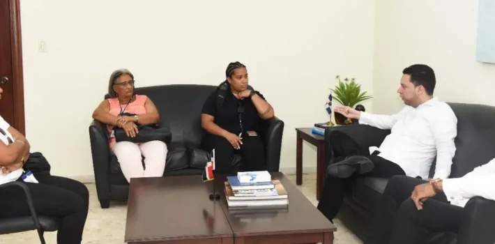MIREX recibe familiares dominicano habría sido secuestrado en Haití