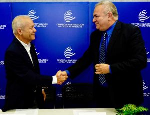 Centro de Investigación de Políticas Públicas firma acuerdo de cooperación con organización internacional 