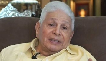 SANTO DOMINGO.-Falleció la mañana de este martes el empresario Víctor Méndez Capellán, mientras recibía atenciones médica en un centro de salud del Distrito Nacional. Méndez Capellán, era oriundo del municipio Salcedo, provincia Hermanas Mirabal, nació en el año 1928. Estuvo casado con la señora Finetta Saba de Méndez, fallecida en septiembre del año 2020 y con quien procreó tres hijos. Fue el presidente y fundador del Grupo Vimenca y unas de sus claves para alcanzar el éxito fueron la disciplina, humildad, paciencia, dignidad, prudencia y lealtad. En el año 2010 escribió “Si yo pude, ¡tú también!, consejos para una vida exitosa”, una obra que trata sobre su vida.