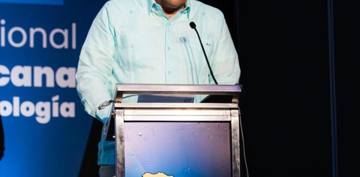 Ortopedas analizan aumento de caídas y fracturas en adultos mayores en congreso científico