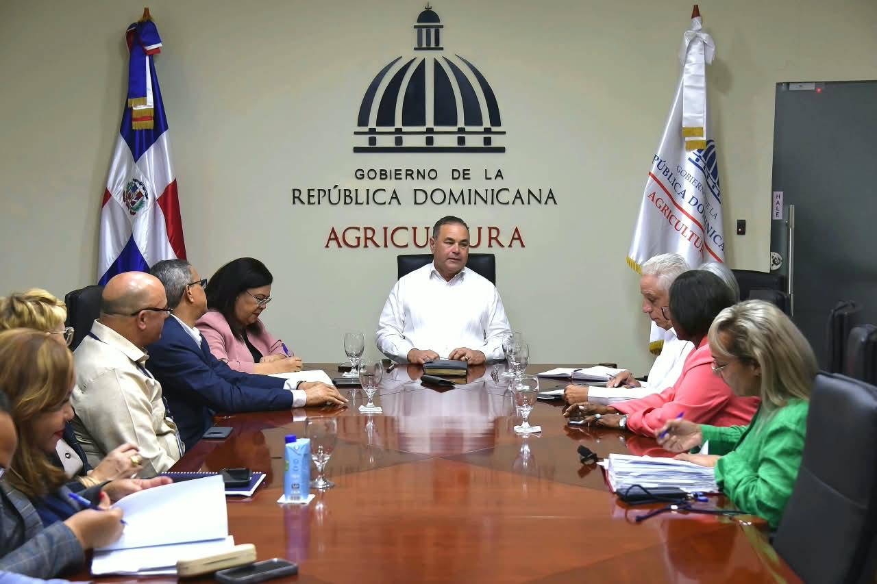 INFOTEP y Agricultura se unen para tecnificar el campo dominicano